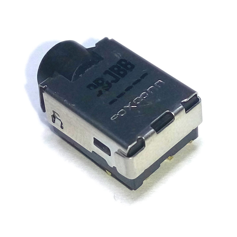 Гнездо 3.5 (наушники) на плату, SMD (AU023)